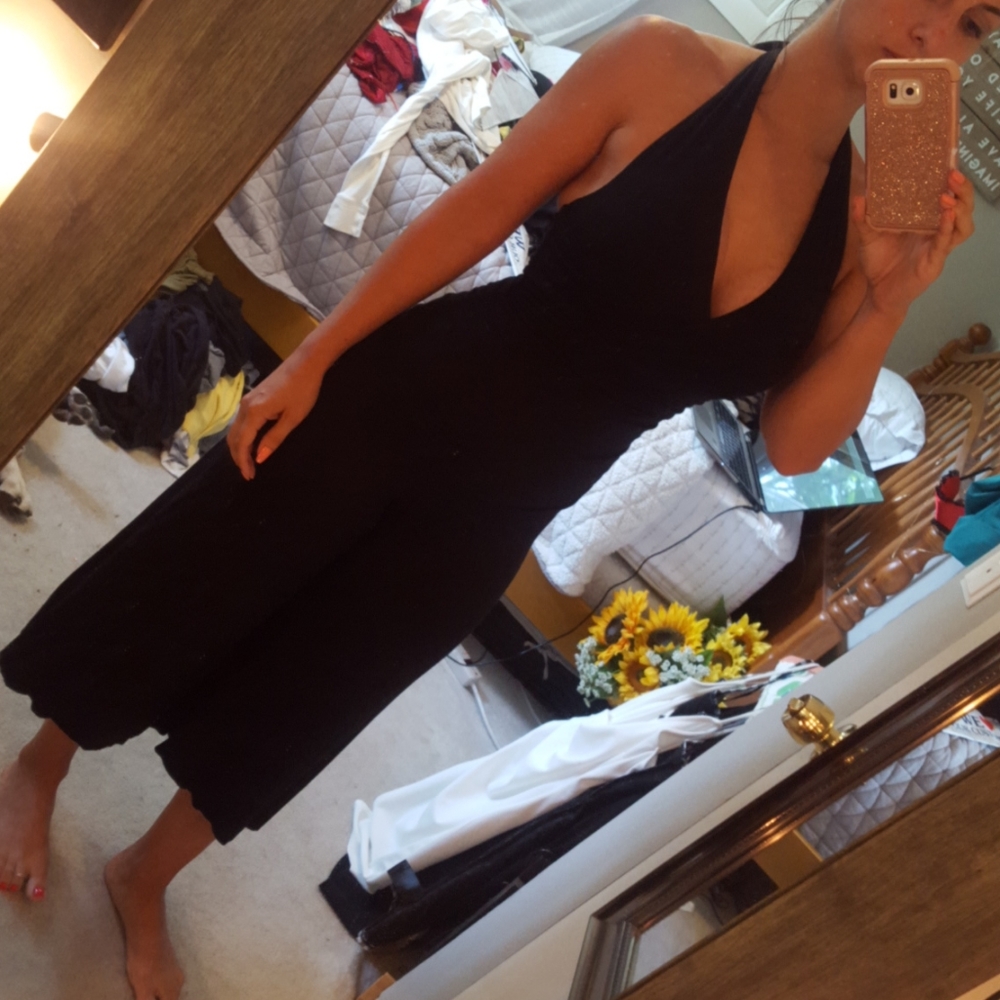 Gaucho low-cut jumpsuit